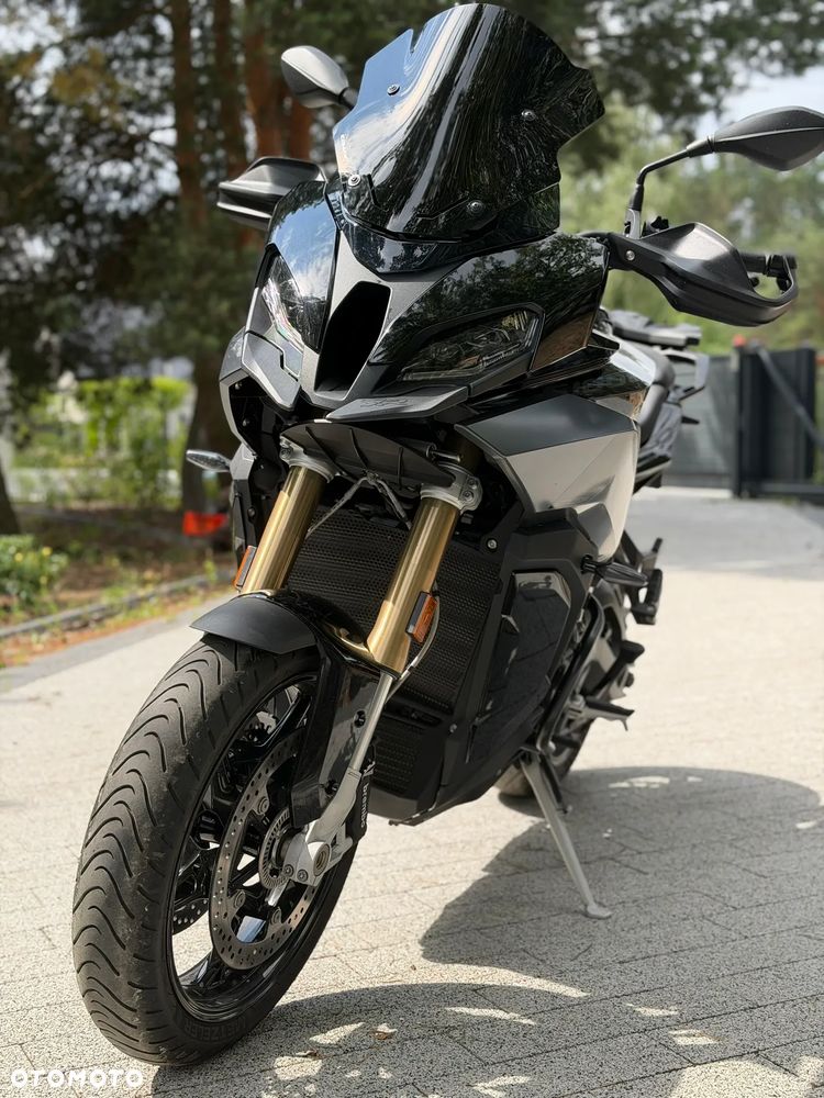 BMW XR - 3