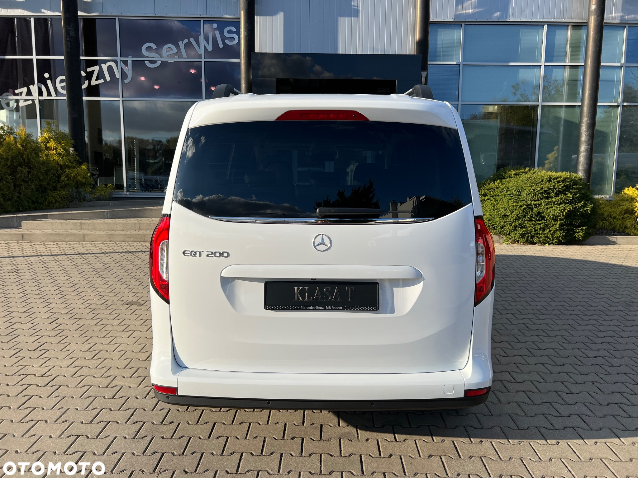 Mercedes-Benz EQT - 14