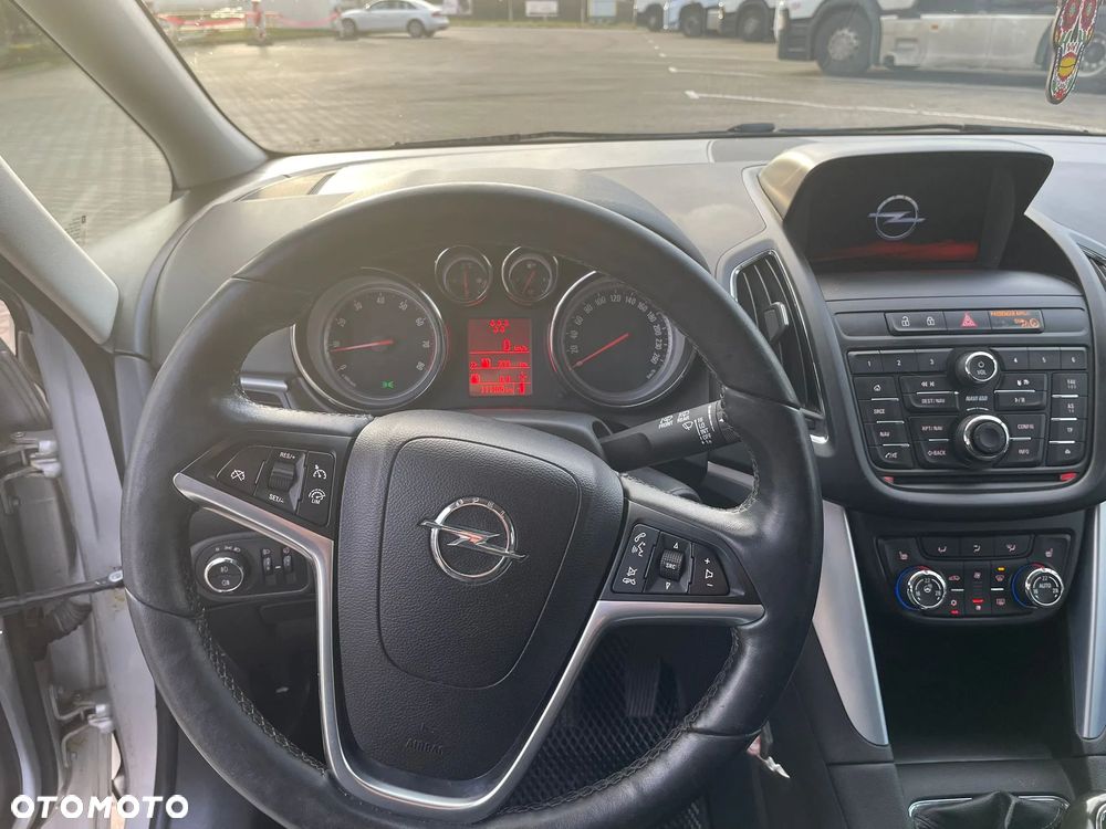 Opel Zafira Tourer 1.4 Turbo Business Edition - 13