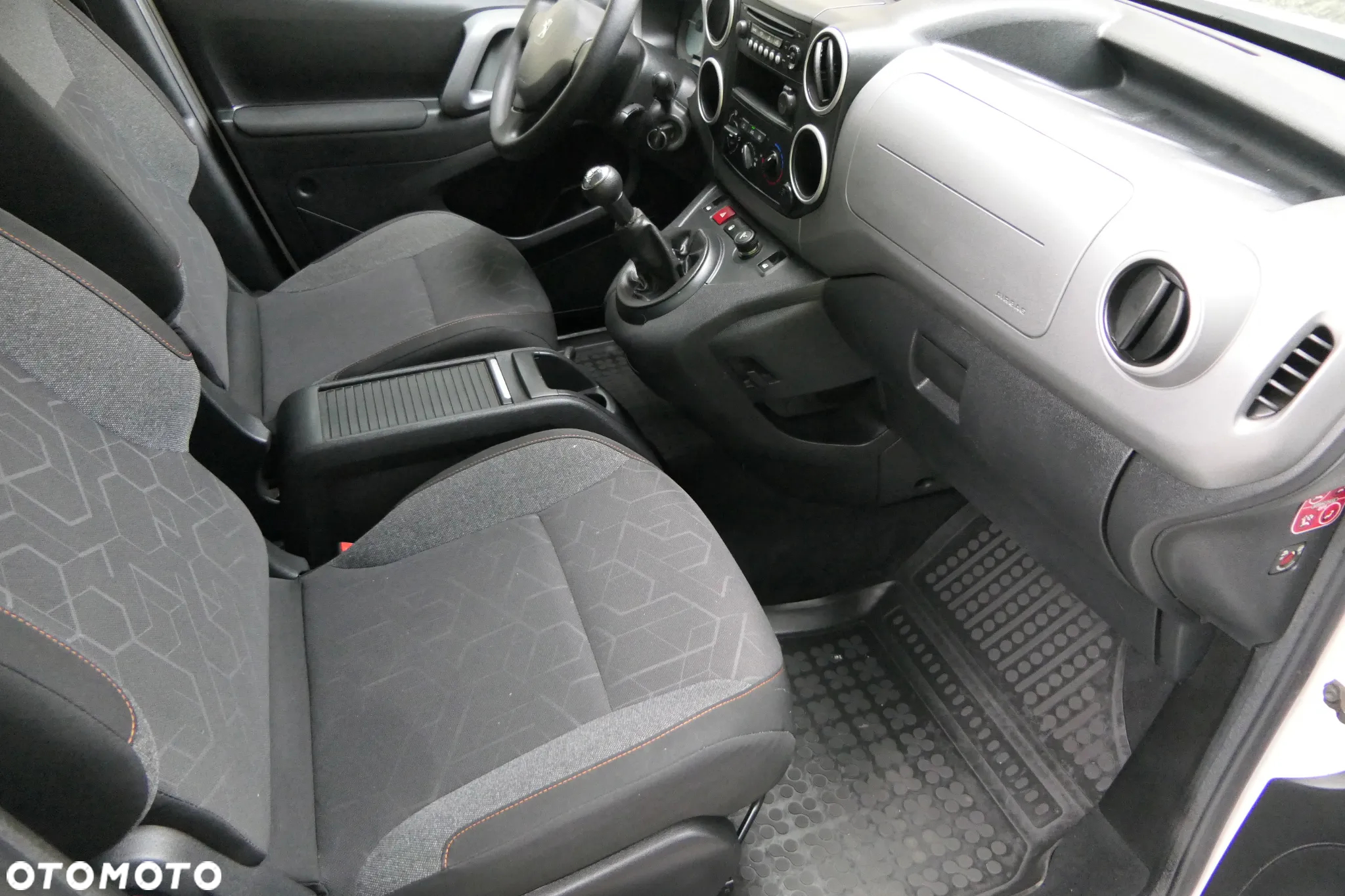 Peugeot Partner 1.6 BlueHDi Active - 20