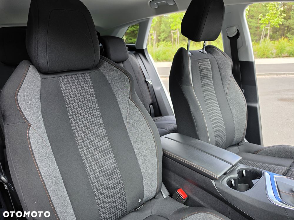 Peugeot 3008 1.2 PureTech Active S&S - 18