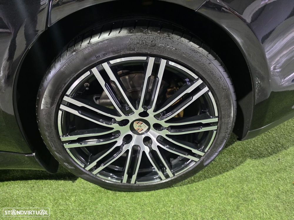Porsche Panamera Platinum Edition - 11