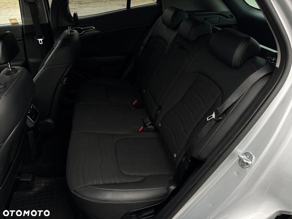 Kia Sportage 1.6 T-GDI HEV Business Line 2WD - 22