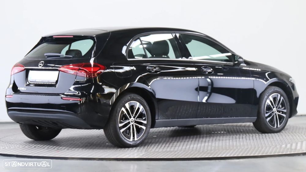 Mercedes-Benz A 250 e - 8