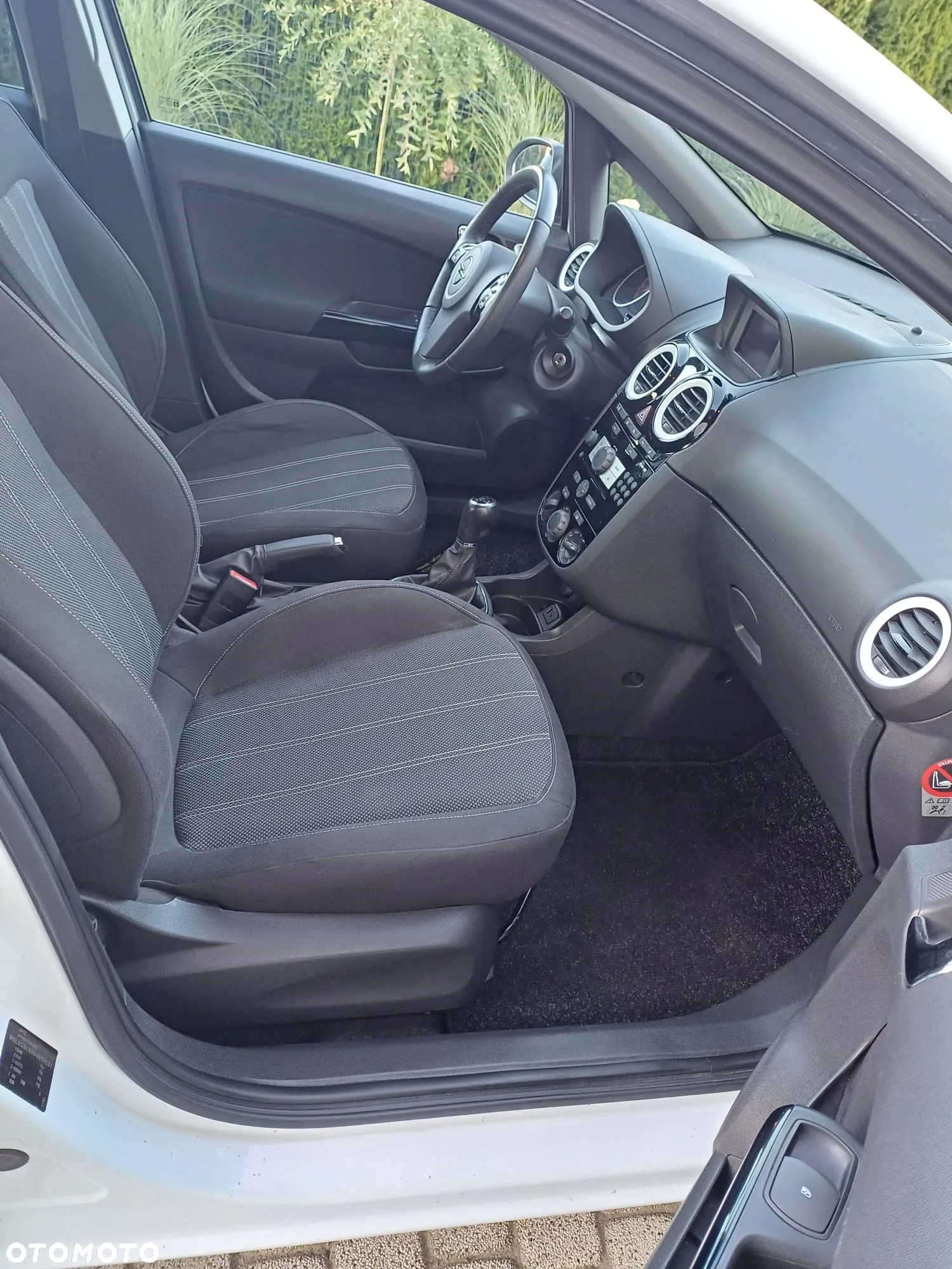 Opel Corsa 1.4 16V Sport - 38