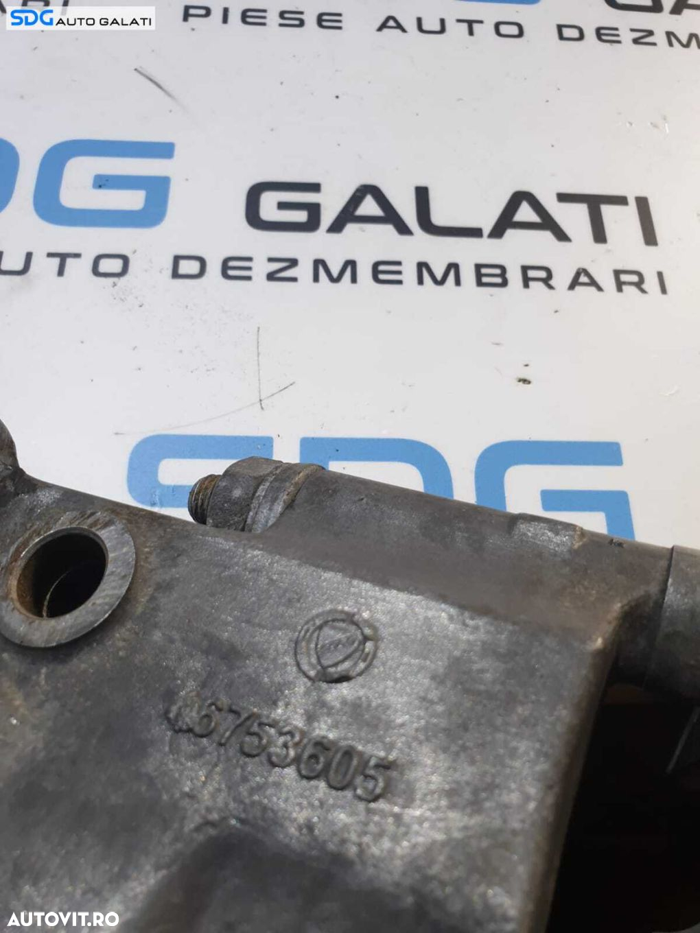 Suport Compresor AC Aer Conditionat Clima Alfa Romeo Mito 1.4 B 2008 - 2013 Cod 46753605 - 3
