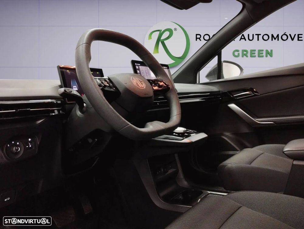 MG MG4 64 kWh Luxury - 8