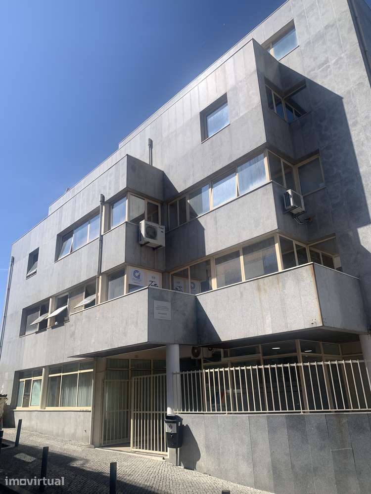 Escritório junto da Câmara Municipal de Gondomar - Grande imagem: 2/8