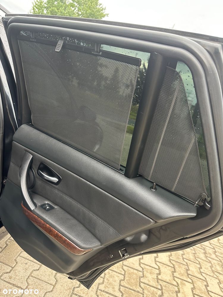 BMW Seria 3 - 23