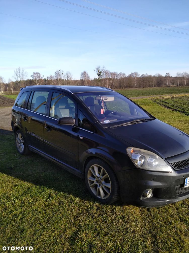 Opel Zafira OPC - 13