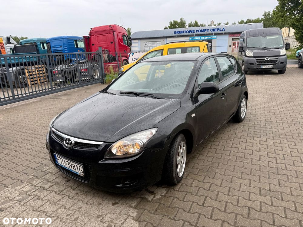 Hyundai i30 1.4 Base + - 1
