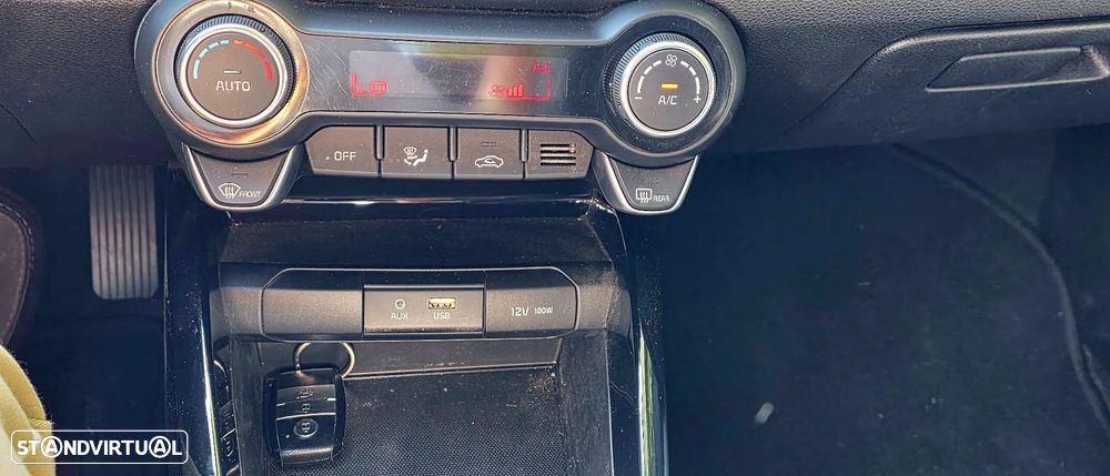 Kia Stonic 1.0 T-GDI Tech - 17