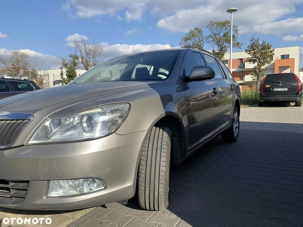 Skoda Octavia 1.8 T FSI Ambiente - 2