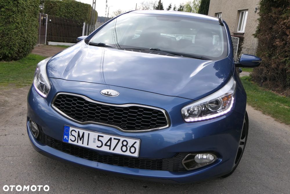 Kia Ceed 1.6 GDI Dream-Team Edition - 7