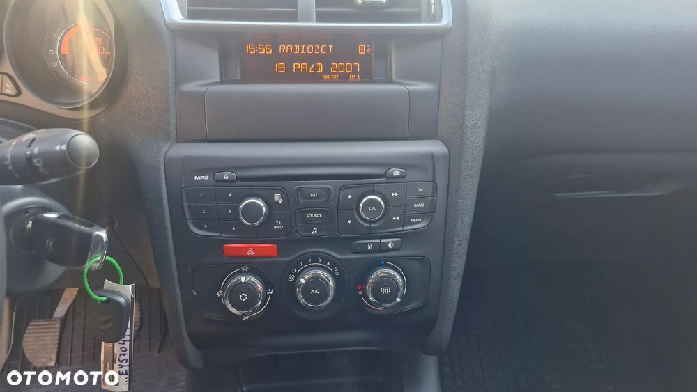 Citroën C4 HDi 90 Attraction - 16