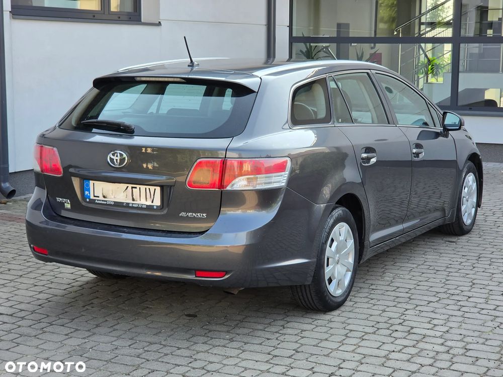 Toyota Avensis 2.0 D-4D - 4