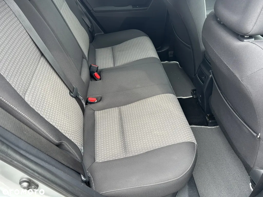 Toyota Auris - 32
