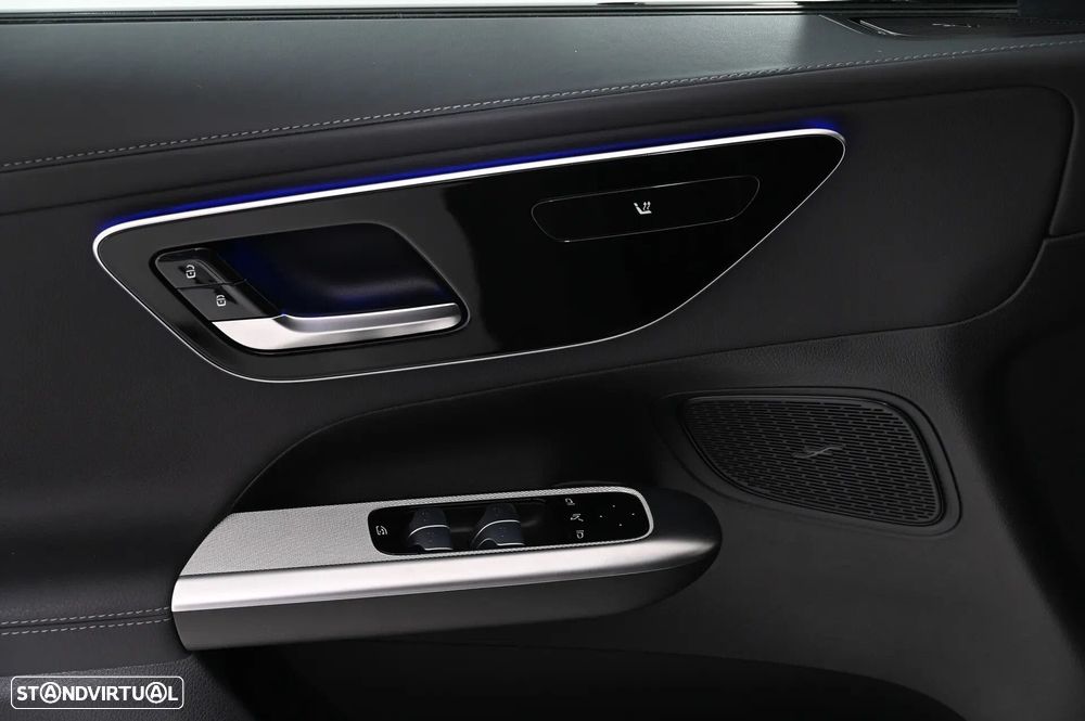 Mercedes-Benz GLC 300 de Coupe 4Matic - 29