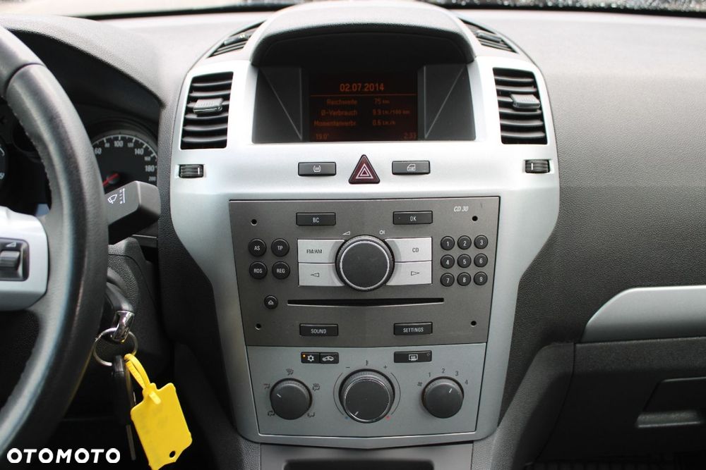 Opel Zafira - 24