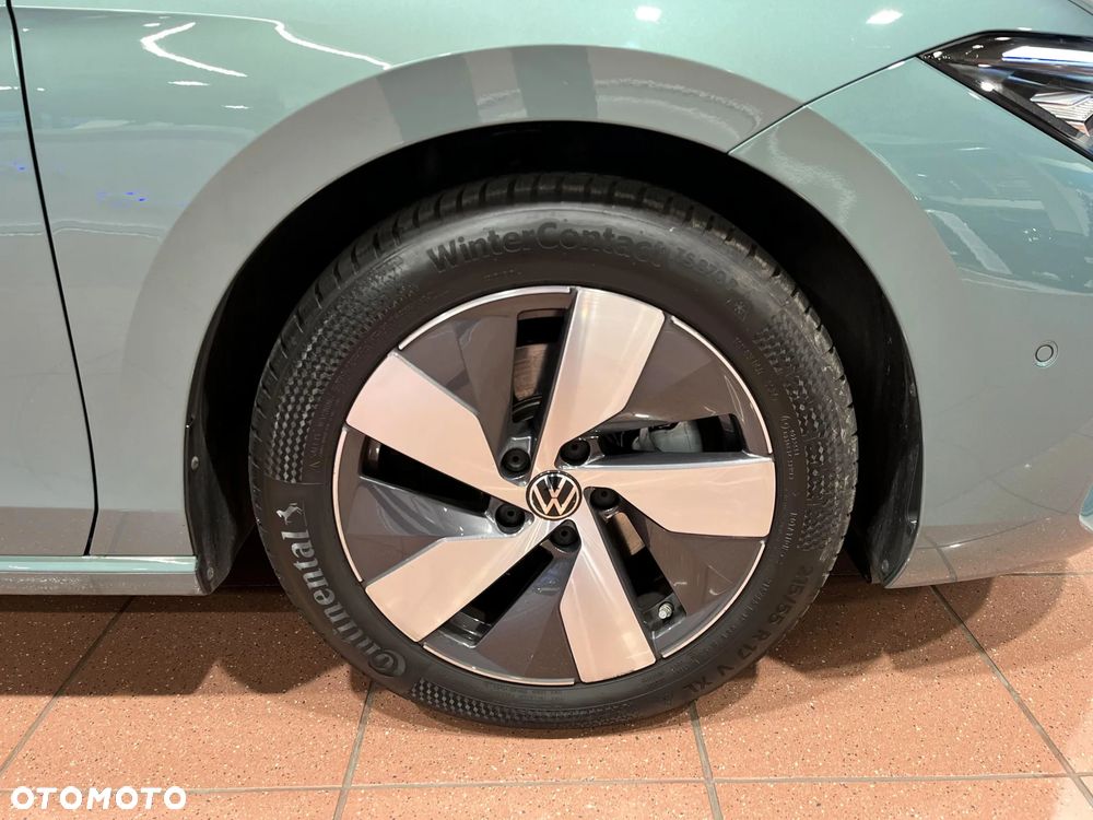 Volkswagen Passat - 38