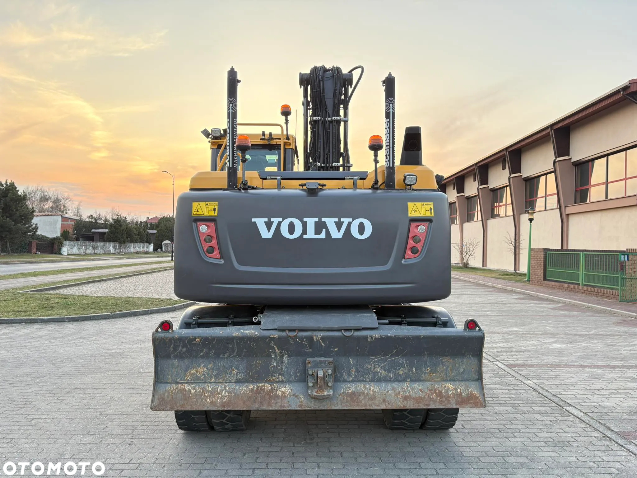 Volvo EW 140D ROTOTILT SZCZYPCE SYSTEM LEICA - 3