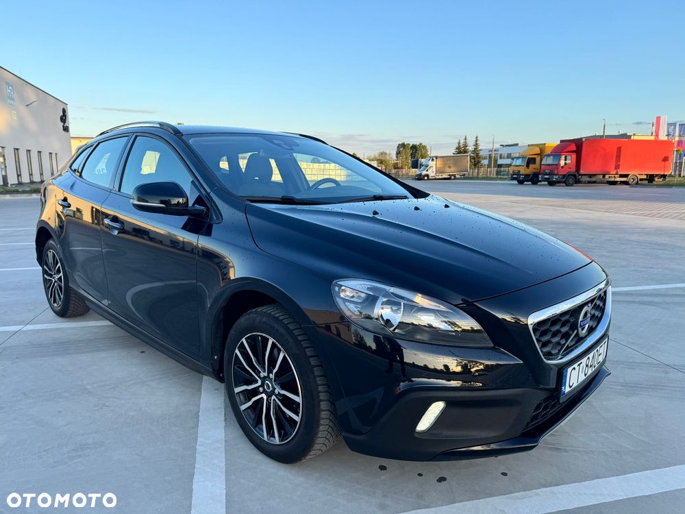 Volvo V40 T4 R-Design - 1