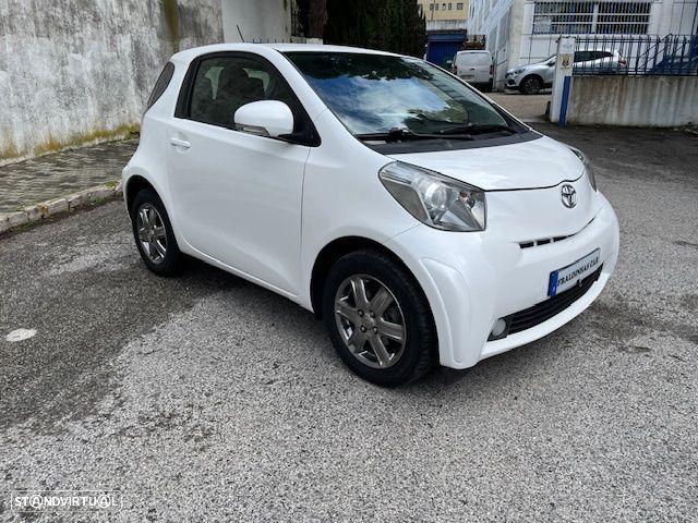 Toyota iQ 1.0 + - 3