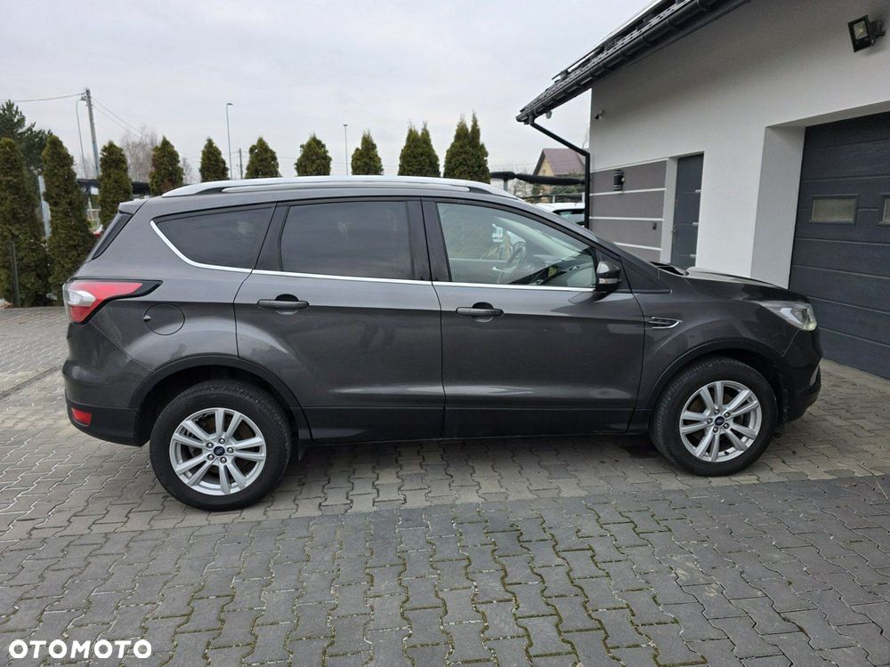 Ford Kuga - 4