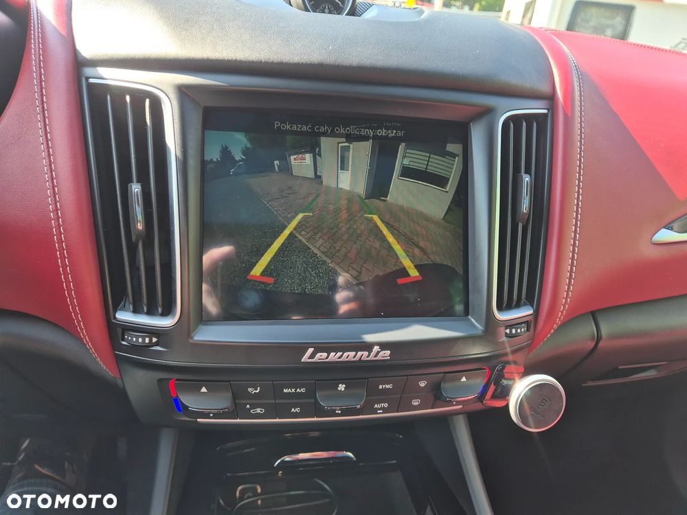 Maserati Levante Q4 GranLusso - 15