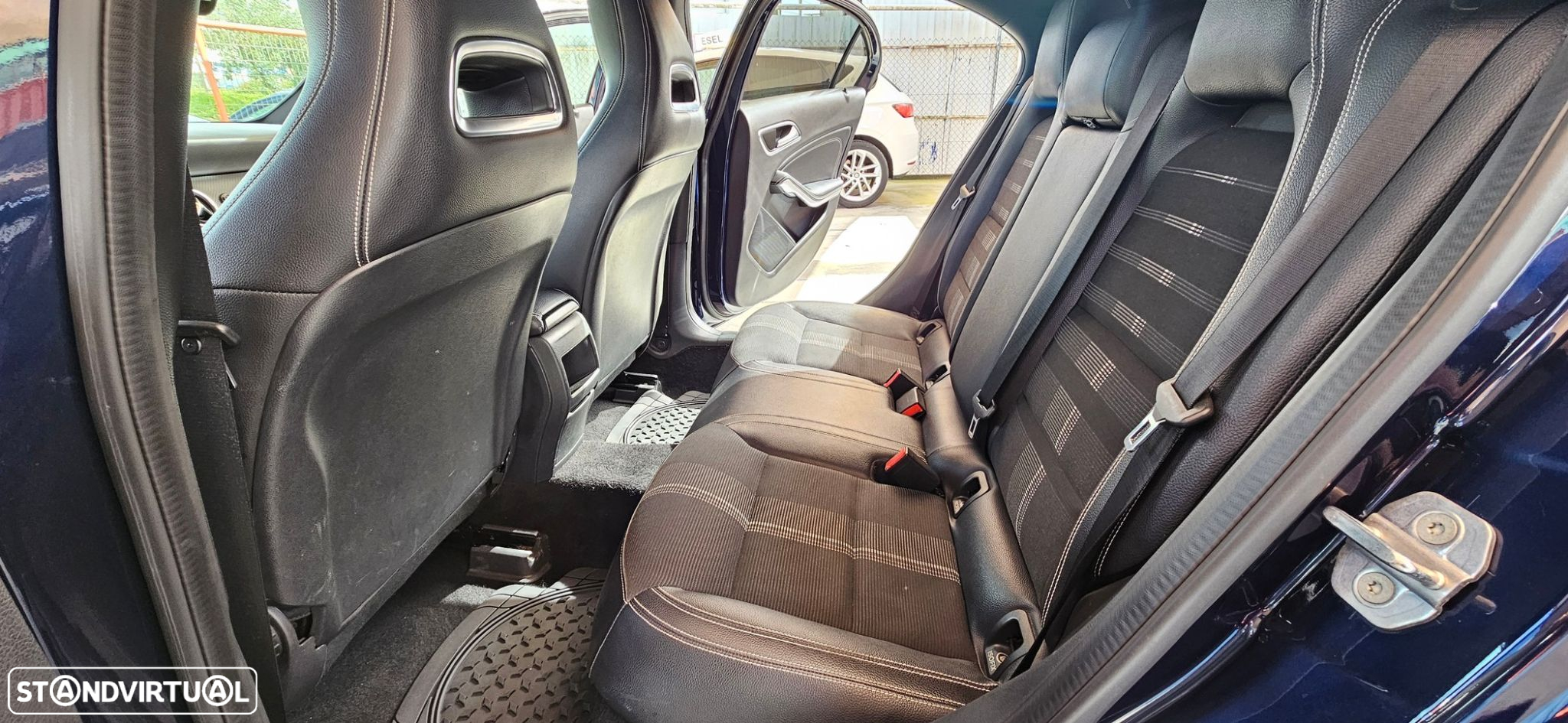 Mercedes-Benz A 180 d Urban - 21