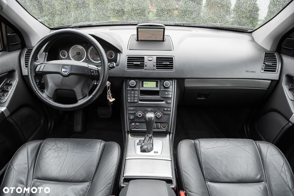 Volvo XC 90 D5 AWD Geartronic Momentum - 24