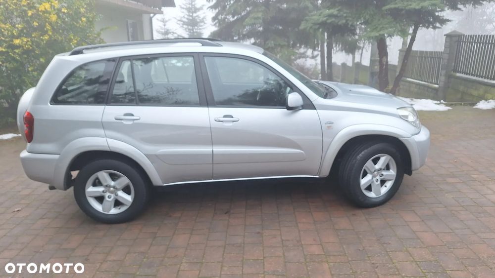 Toyota RAV4 2.0 D-4D Sol - 5