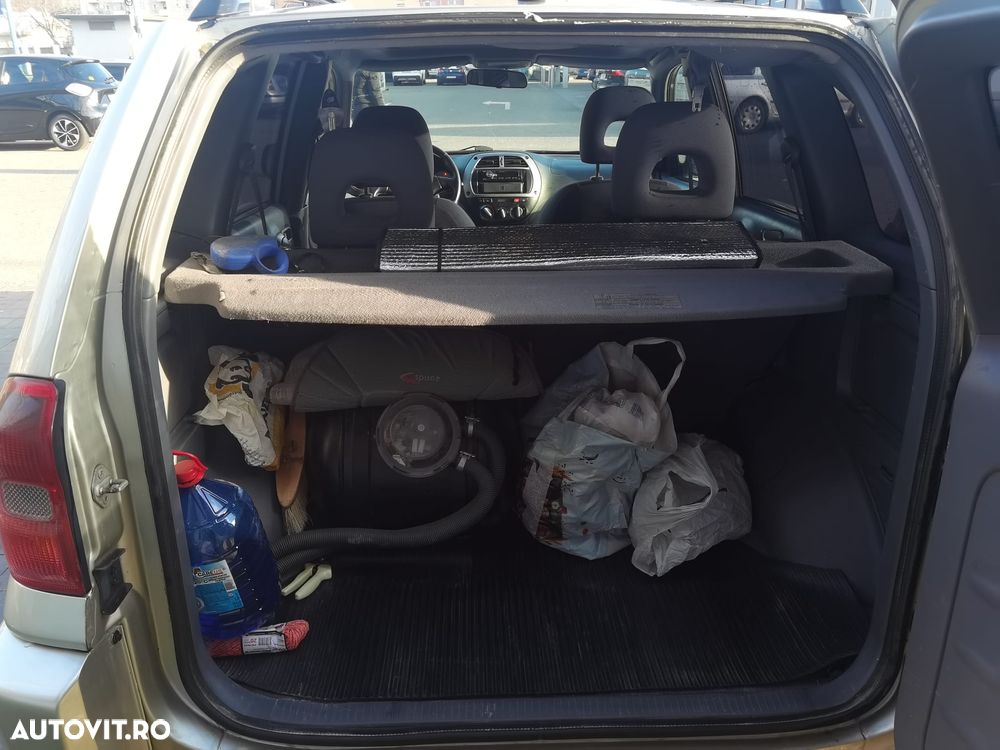 Toyota RAV4 2.0 Aut Sol - 5