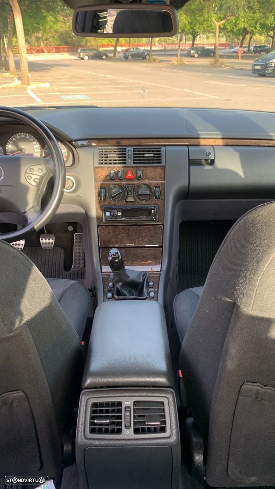 Mercedes-Benz E 220 CDI Avantgarde - 6