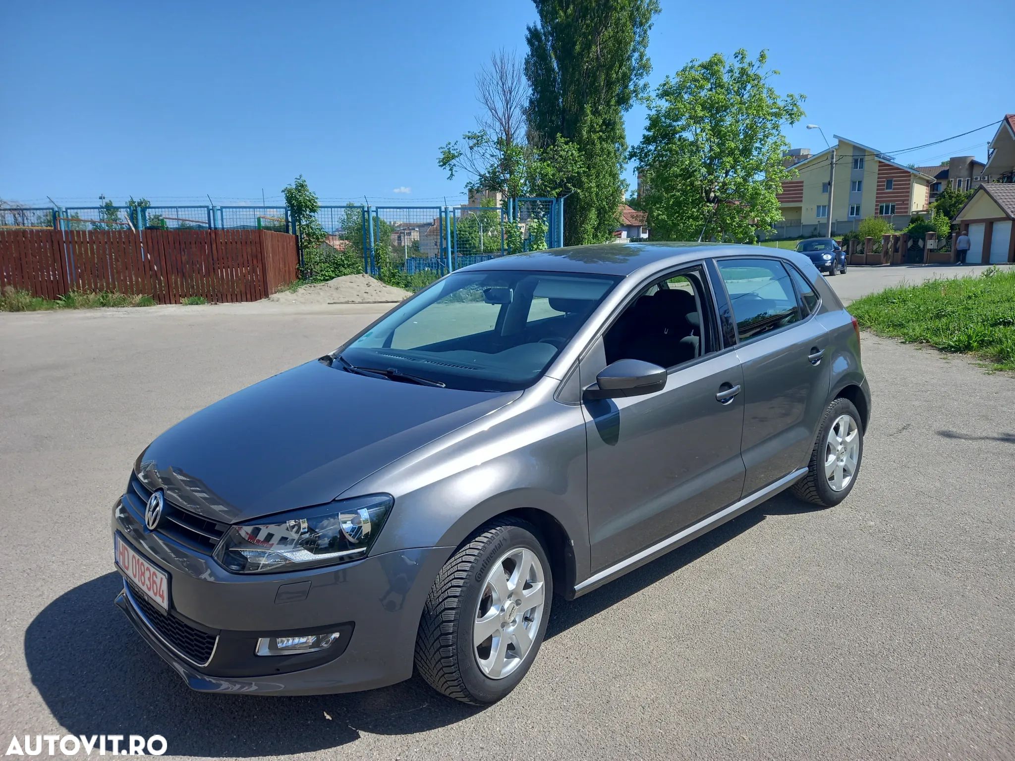 Volkswagen Polo - 1
