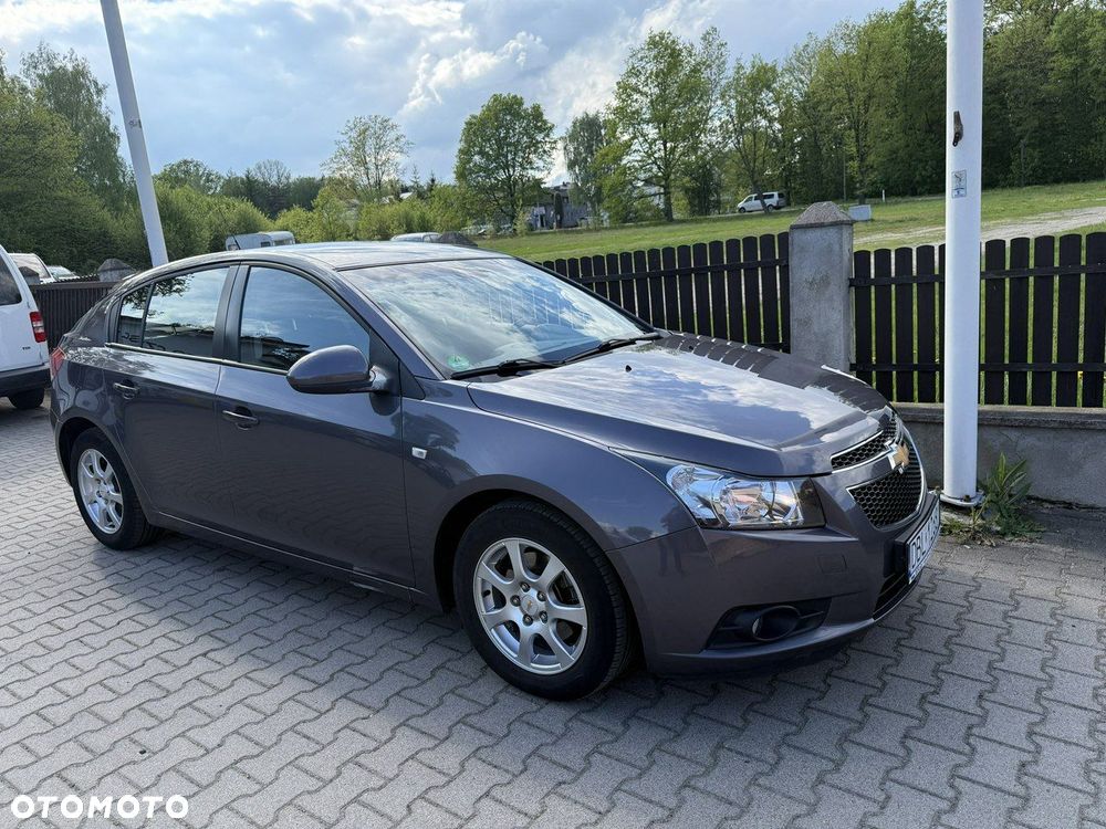 Chevrolet Cruze - 2