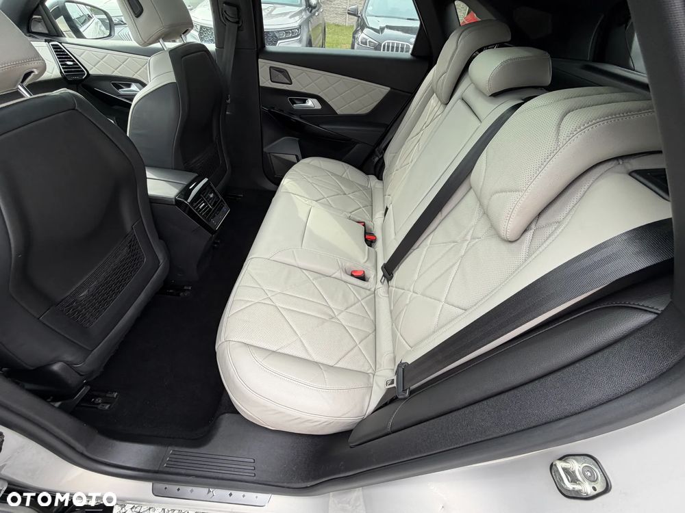 DS Automobiles DS 7 Crossback 1.6 E-Tense 4x4 Grand Chic - 31