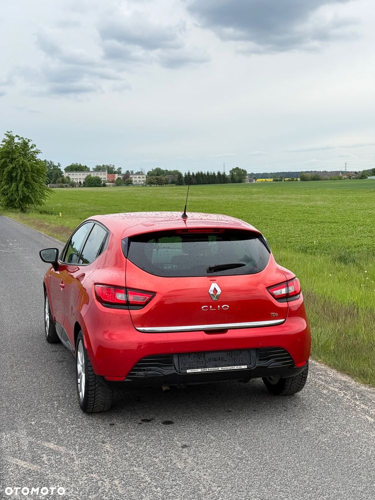 Renault Clio TCe 90 Luxe - 8