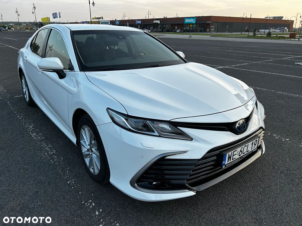 Toyota Camry 2.5 Hybrid Comfort CVT - 1