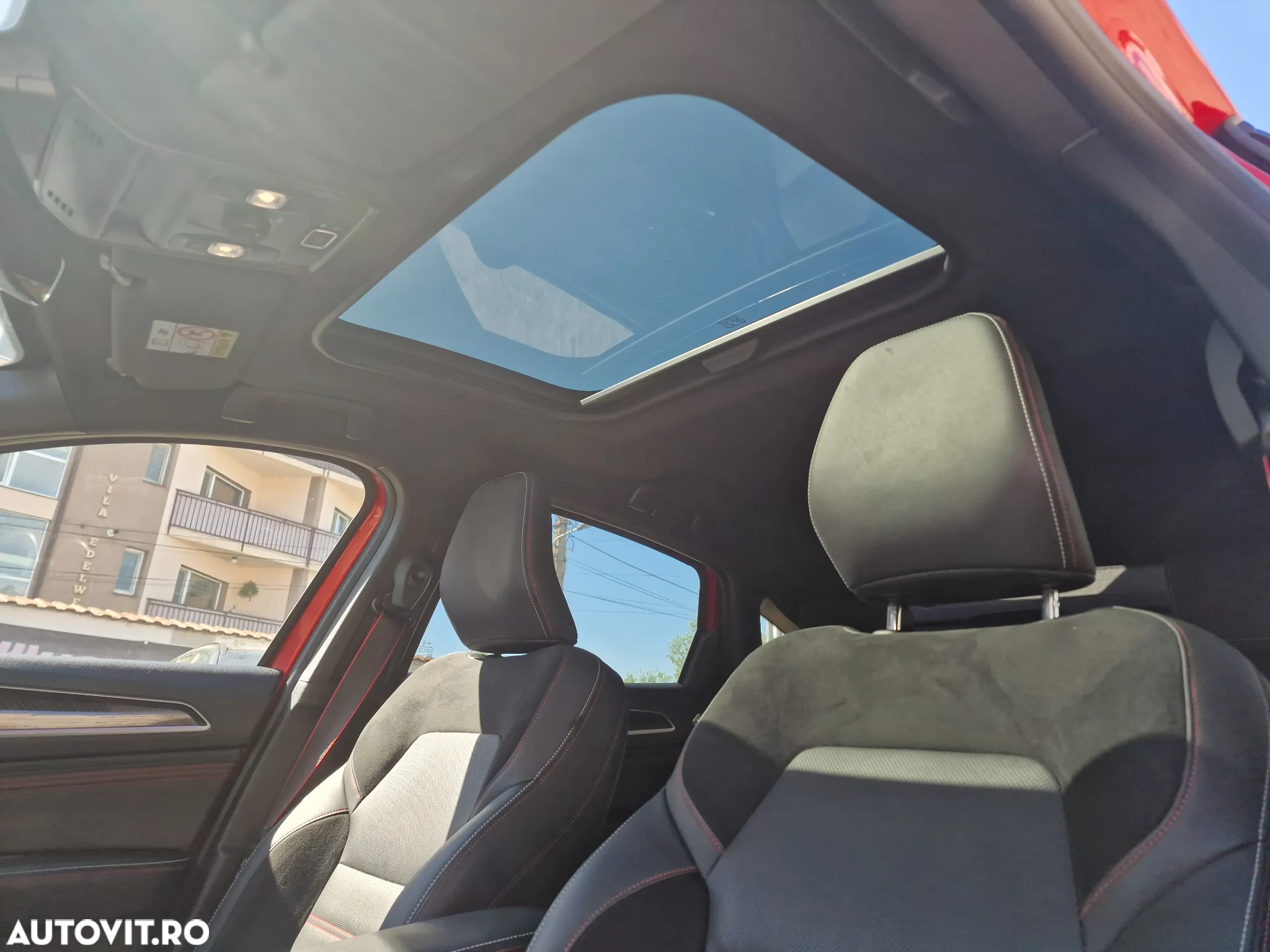 Renault Arkana TCe Mild Hybrid 160 EDC R.S. LINE - 19
