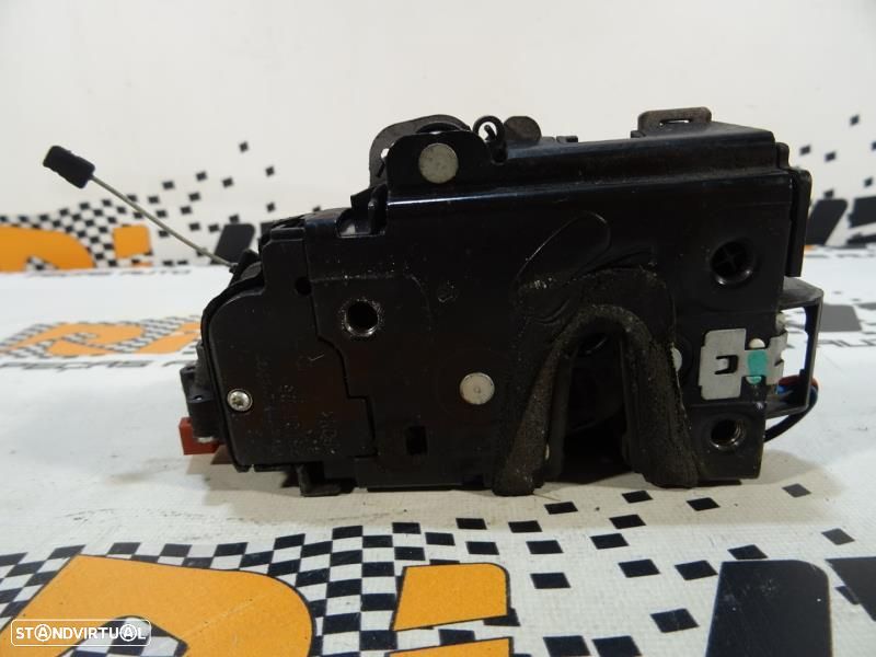 Fecho Da Porta Frente Direita Skoda Roomster (5J)  5J2837016 / 5J2 837 - 7