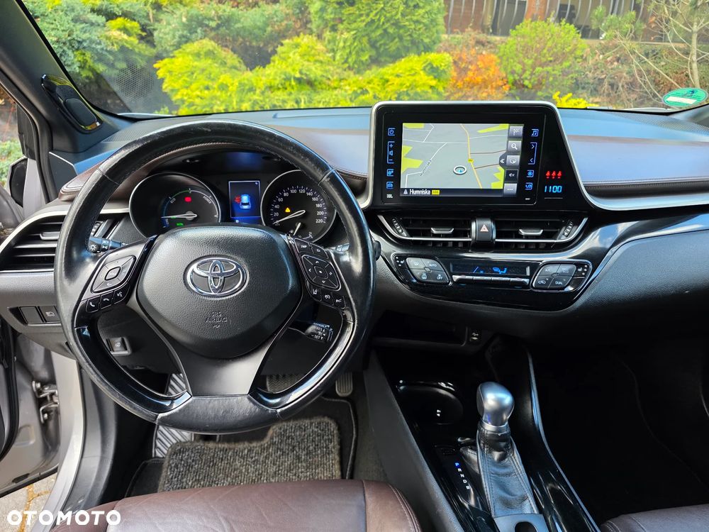 Toyota C-HR 1.8 Hybrid Neon Lime powered by JBL - 29