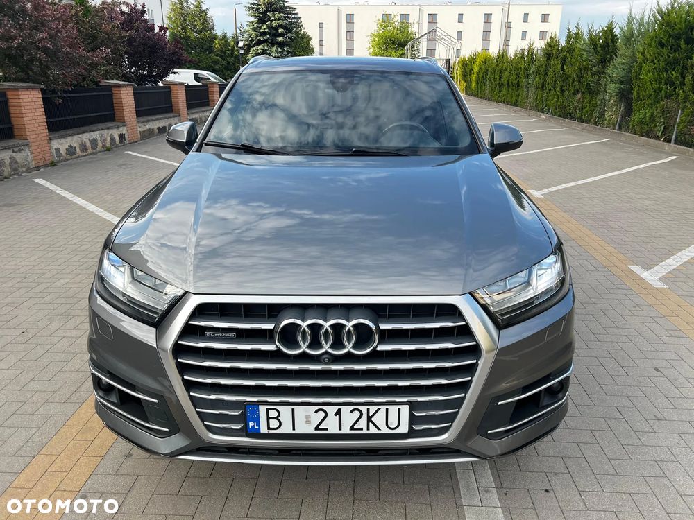 Audi Q7 - 8
