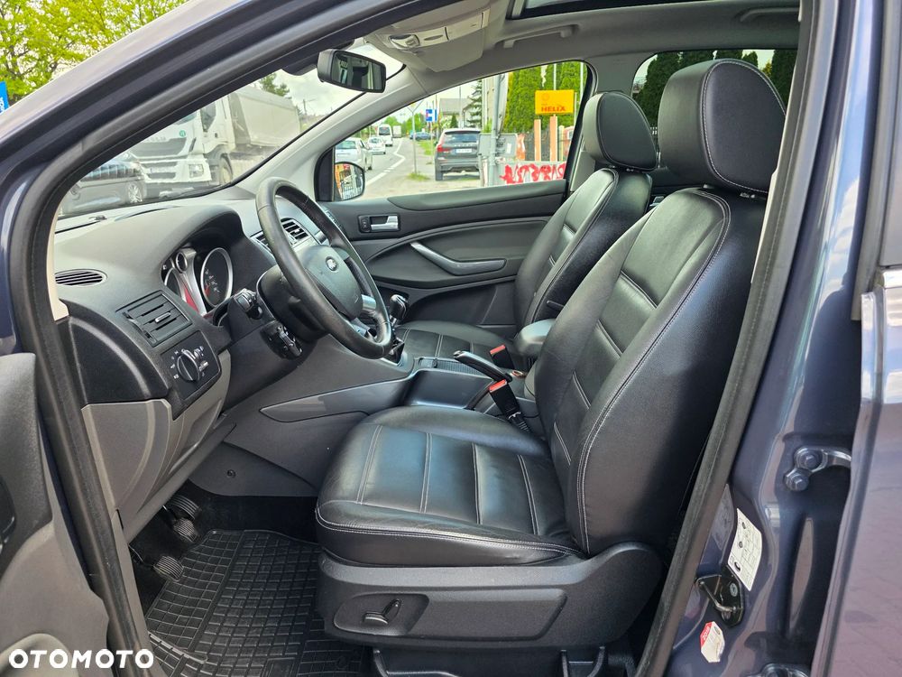 Ford Kuga 2.0 TDCi 4x4 Titanium - 13