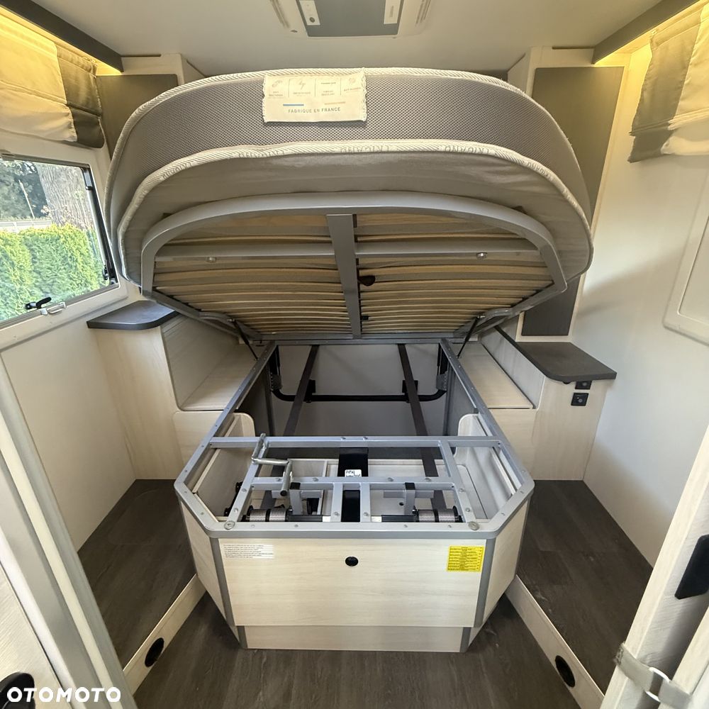 Ford Chausson 788 Titanium Premium - 28