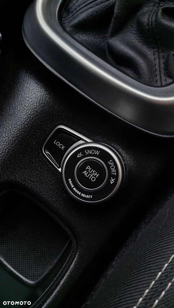 Suzuki SX4 S-Cross 1.4 T Premium 4WD - 27