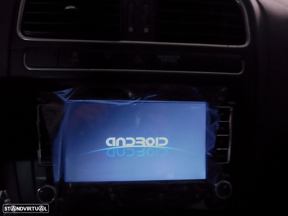 VW Polo 1.6 TDI Trendline DSG - 28