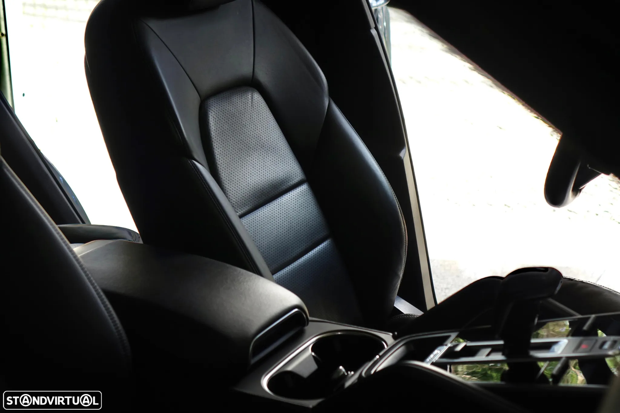 Porsche Cayenne S - 25