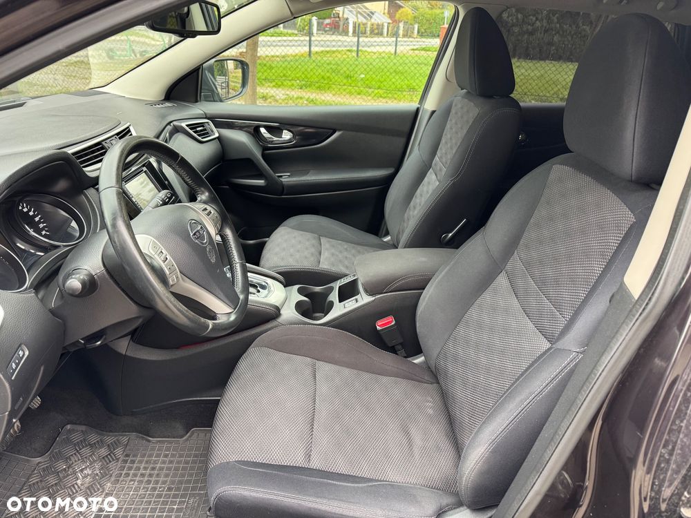 Nissan Qashqai 1.6 DCi Xtronic N-Connecta - 21