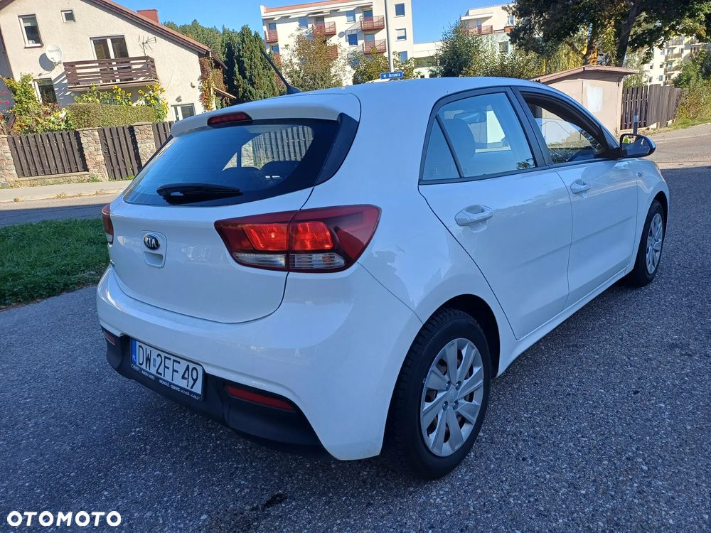 Kia Rio 1.2 M - 7